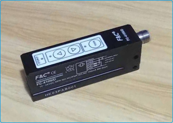 24VDC rimuovono il sensore capacitivo dell'etichetta di rilevazione trasparente dell'etichetta