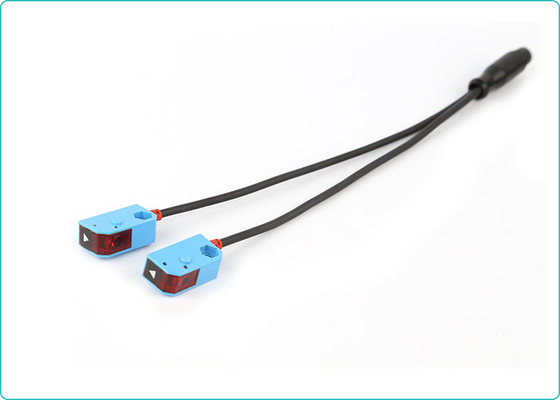 sensore fotoelettrico PNP del rivelatore di plastica di 150cm micro NESSUN connettore di 12VDC M8