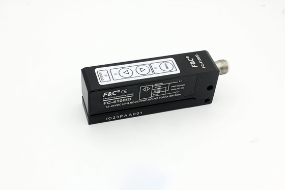 24VDC rimuovono il sensore capacitivo dell'etichetta di rilevazione trasparente dell'etichetta