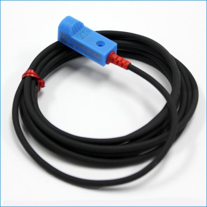 CC 12V-24V, 3 cavi, sensore orizzontale del metal detector di prossimità 4mm di induttanza con CE .jpg