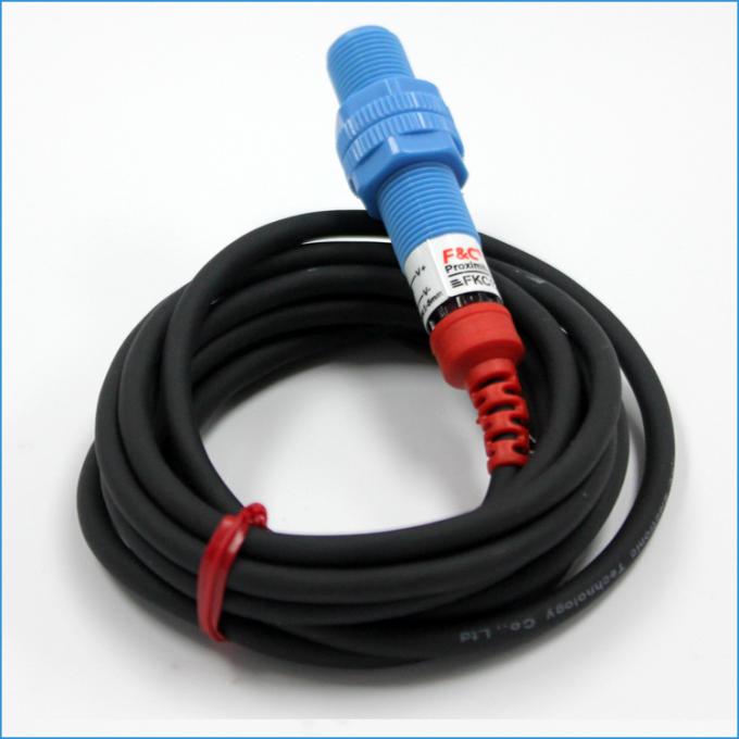 Commutatore capacitivo di percezione capacitivo 12V del sensore di prossimità di rilevazione di plastica M12 5mm